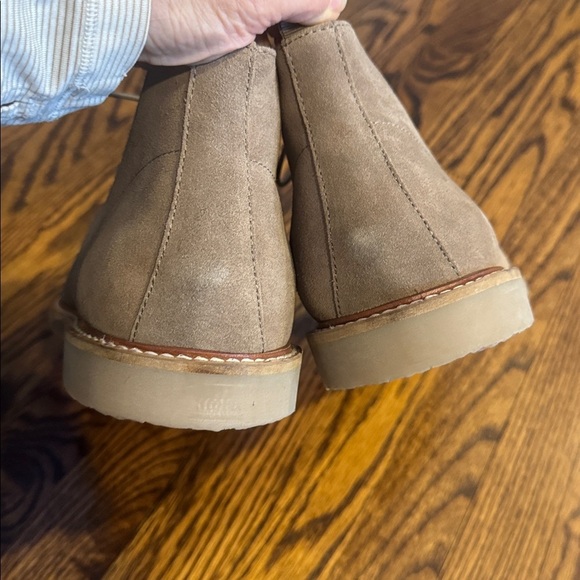 Nordstrom deep tan suede leather chukka lace up boots. Gum rubber sole. Size 12 main image 4